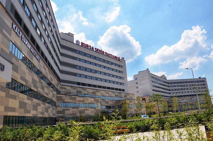 Bursa’da kapalı akciğer kanseri ameliyatları başladı