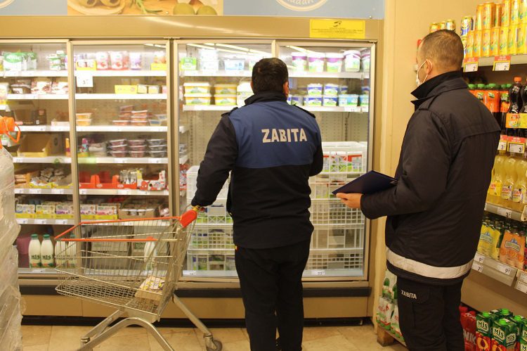 Bursa’da marketlerdeki gıda denetimleri sürüyor