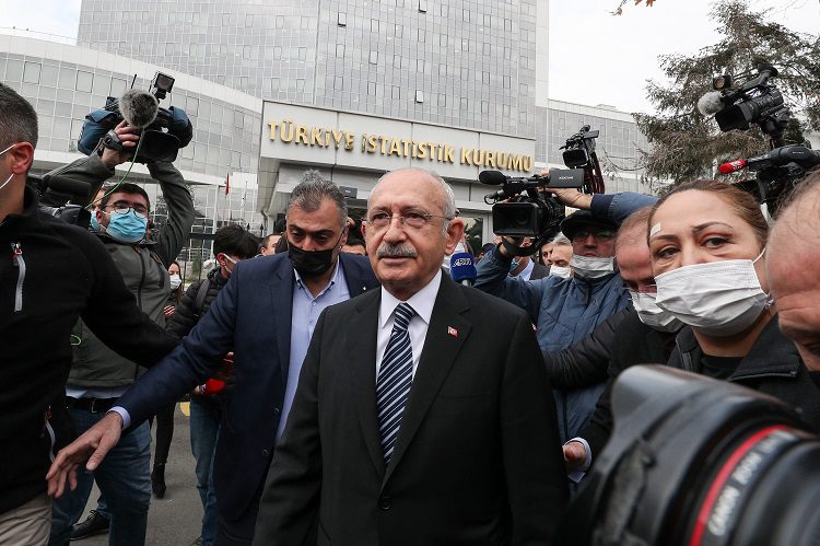 TÜİK’e giden Kılıçdaroğlu içeri alınmadı