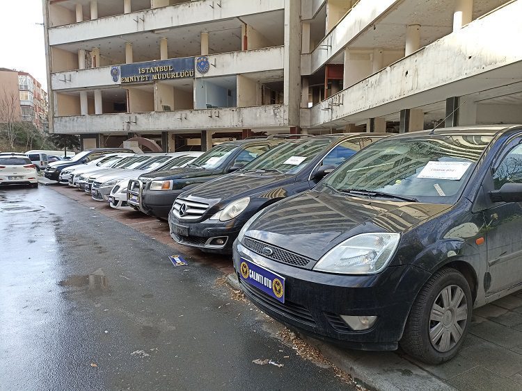 Oto hırsızlarının yeni yöntemi ortaya çıkarıldı