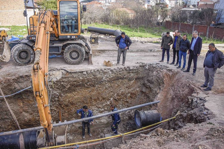 Bursa Karacabey Belediye Başkanı’ndan altyapı çalışmalarına yakın takip