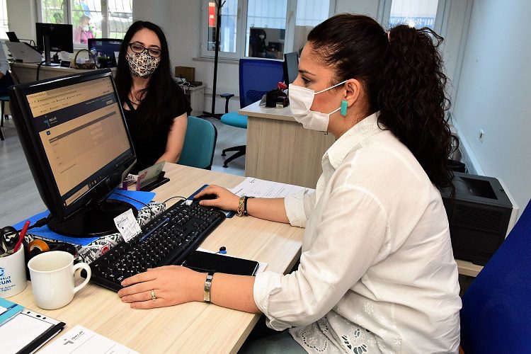 Yıldırım Belediyesi binlerce kişinin işe yerleştirilmesine öncülük etti