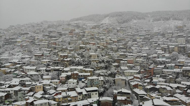 Bursa Valiliği’nden yoğun kar yağışı uyarısı