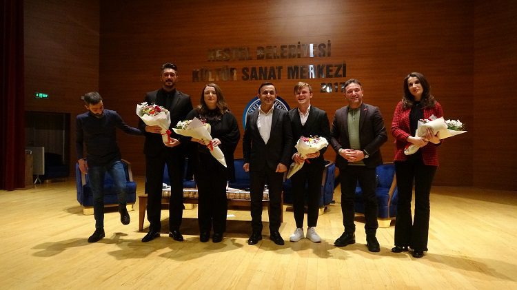 Bursa Kestel’de Kesişme: İyi ki Varsın Eren filminin özel gösterimi yapıldı