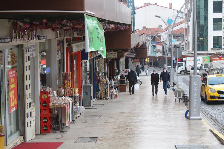 Belediye, aşı olmayana ruhsat vermeyecek