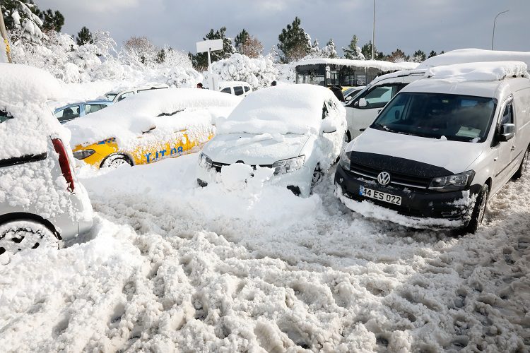 İstanbul’da yeni önlemler! Giriş-çıkışlar durduruldu