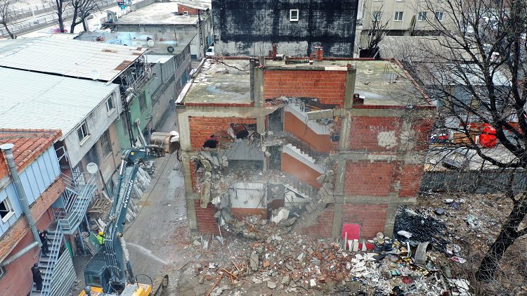 Bursa’da kentsel dönüşümde yıkımlar başladı