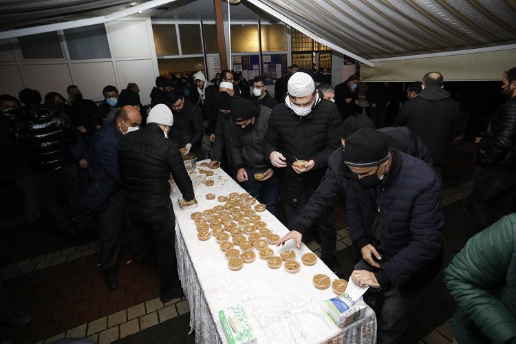 Bursa İnegöl’de kandil geleneği devam etti