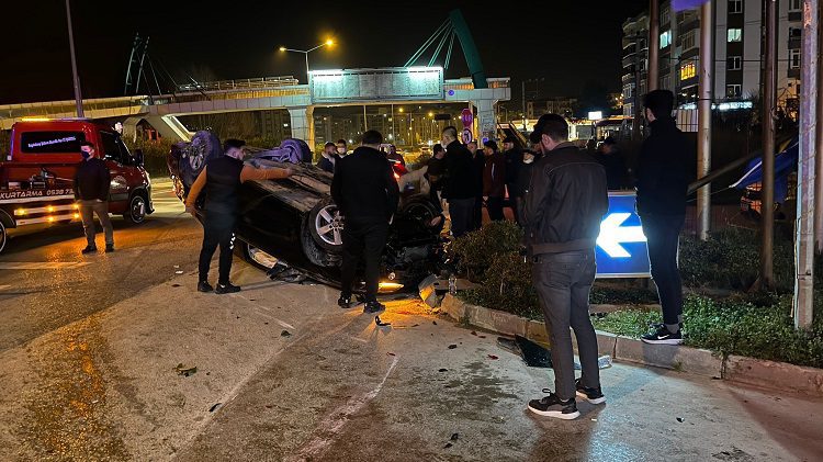 Bursa’da hız ve yarış tutkusu kaza ile sonuçlandı