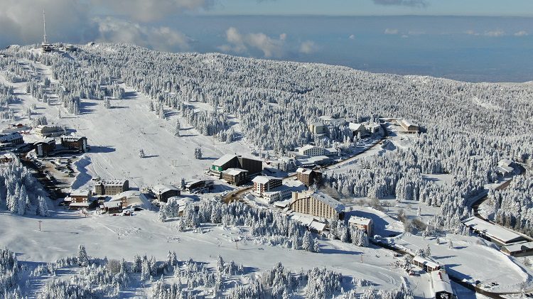 Uludağ’da kar kalınlığı 141 santimetreye ulaştı