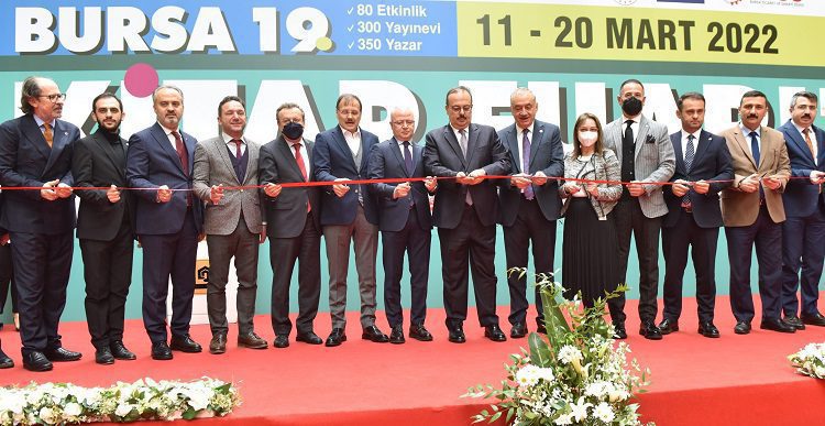 Bursa Kitap Fuarı kapılarını açtı