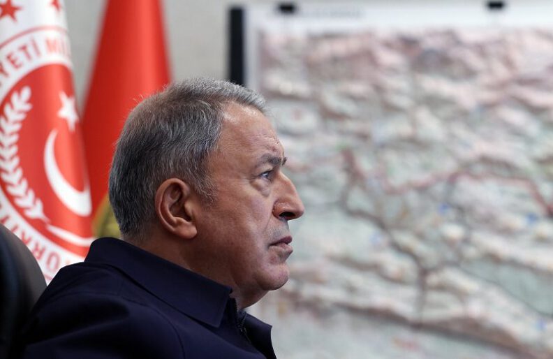 Kuzey Irak’a harekat! Bakan Akar: Hedeflerin tamamı ele geçirildi