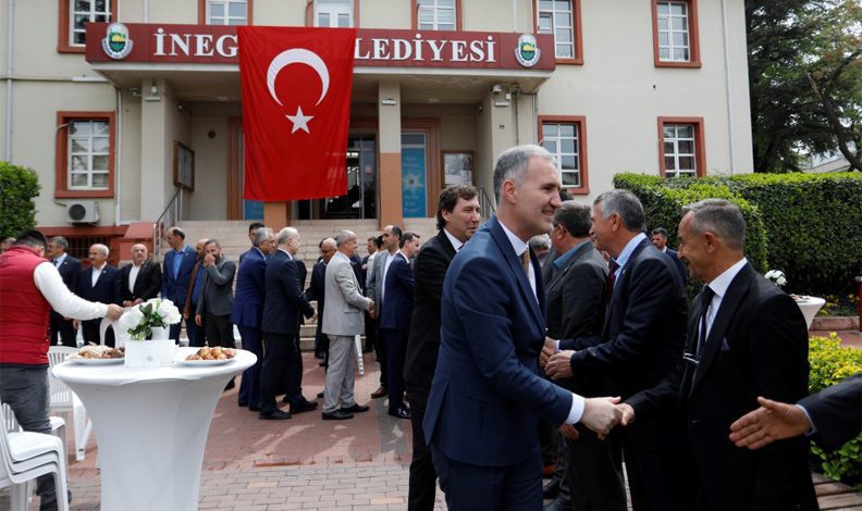 İnegöl protokolü bayramda bir araya geldi
