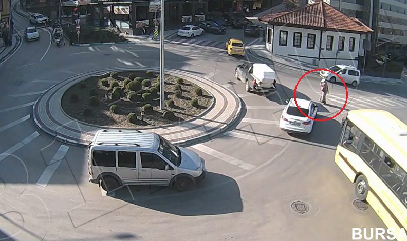 Bursa’daki kazalar trafik kameralarında