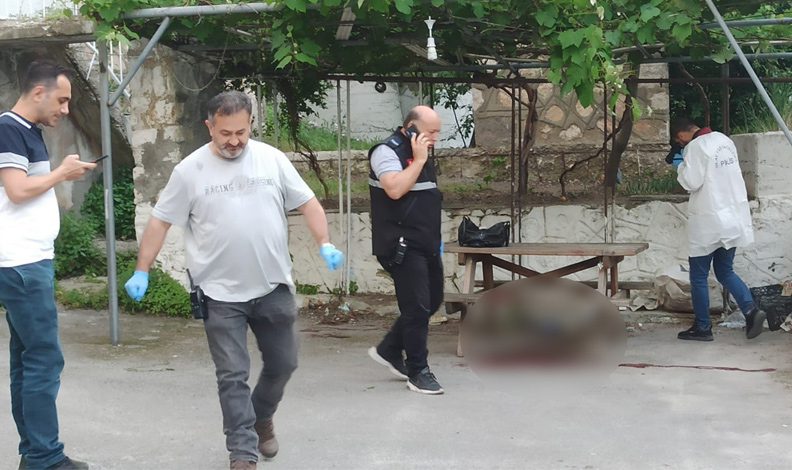 Bursa’da kadın cinayeti! Kendi yaşamına da son verdi
