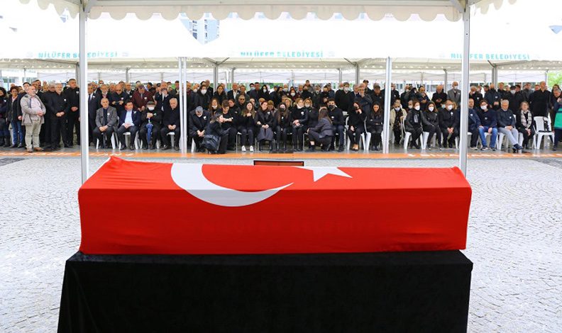 Kemal Demirel Bursa’da sonsuzluğa uğurlandı
