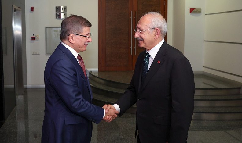 CHP lideri Ahmet Davutoğlu’nu ağırladı