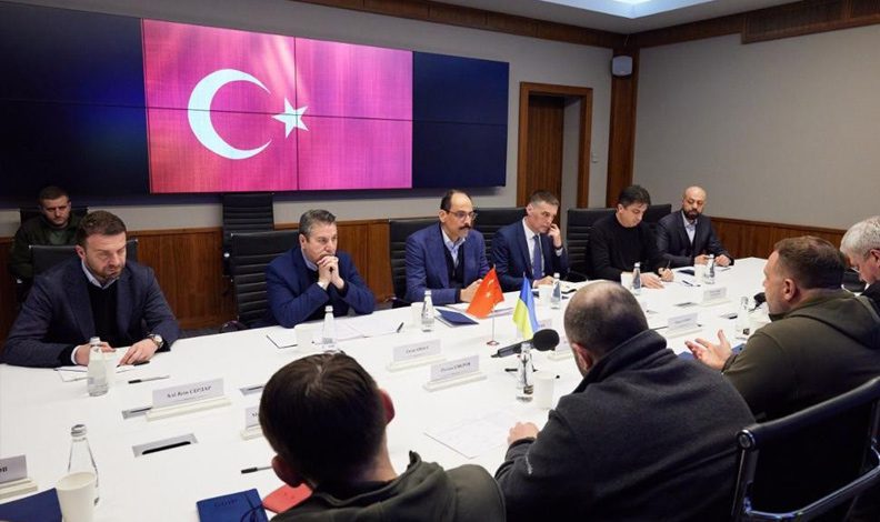 Sözcü Kalın’dan Kiev’e ziyaret