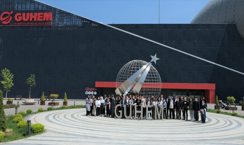 Bursalı gençler, Avrupa Günü’nde uzayı keşfetti