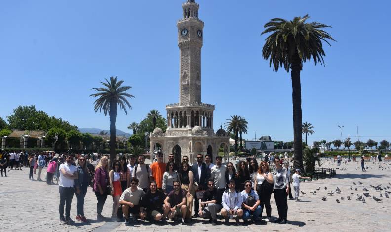 Bursa Gemlik’ten İzmir’e gençlik köprüsü