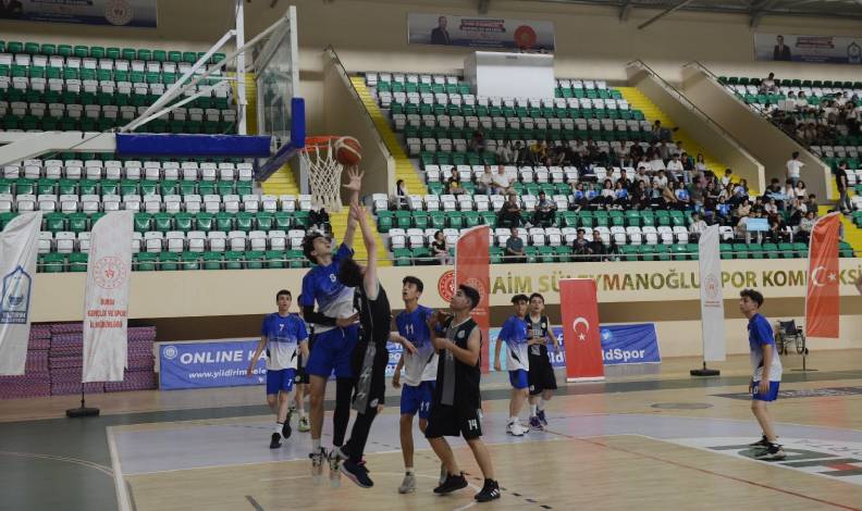 Bursa Yıldırım’da Okul Sporları Şenliği