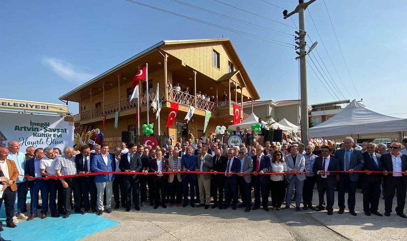 Bursa’da Şavşat kültür evi açıldı