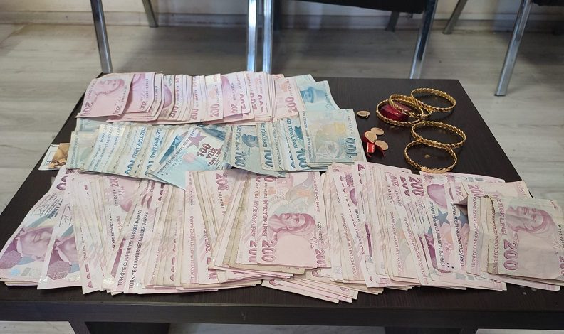 2 kardeşi dolandırılmaktan polis kurtardı