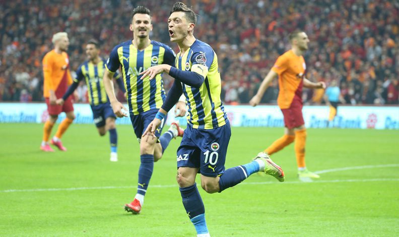 Fenerbahçe’de Mesut Özil bilmecesi