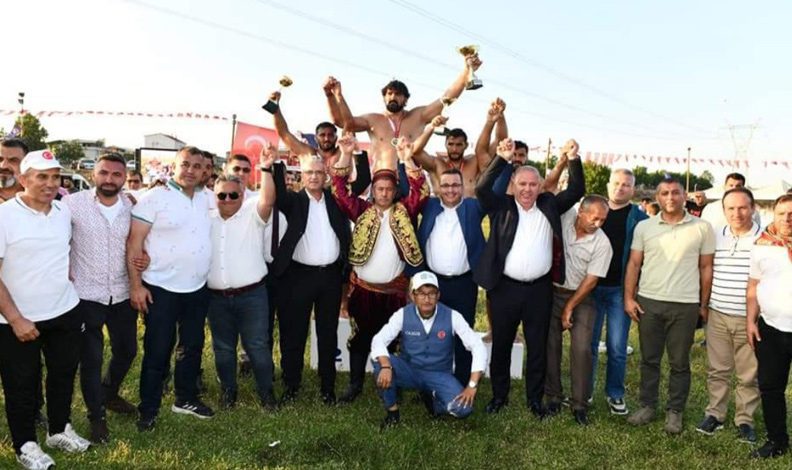 Bursalı yağlı güreşçilerden 10 madalya