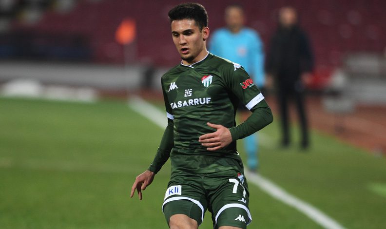 Bursaspor’un en değerlisi Tuğbey Akgün