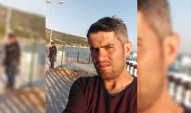 Mermer işçisi, iş makinesinin altında kaldı