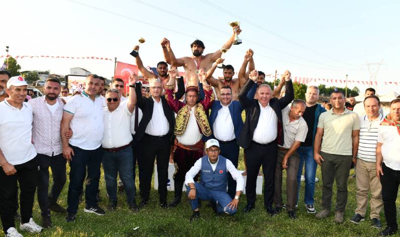 Yalıntaş güreşlerinde altın kemer İsmail Koç’un