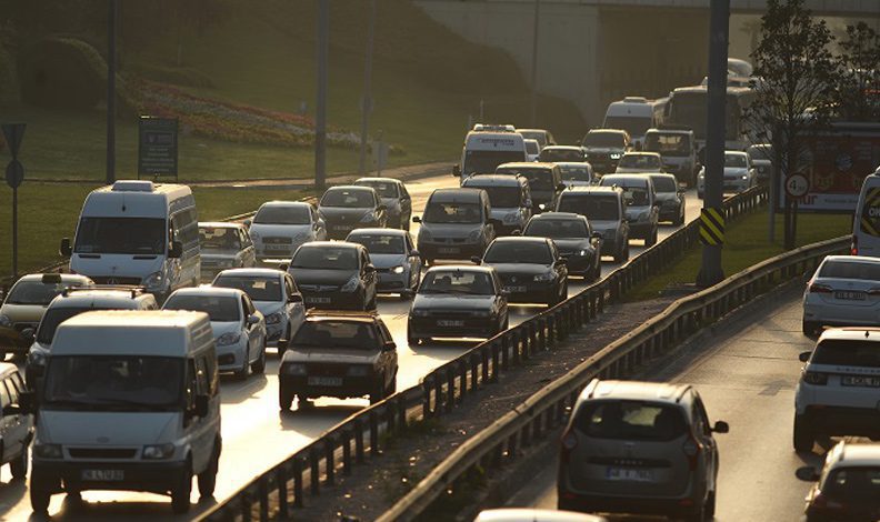 Trafiğe kaydedilen araç sayısı azaldı