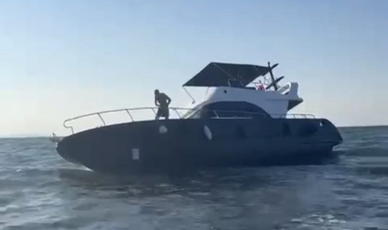 Bursa’da milyonluk lüks yat karaya oturdu