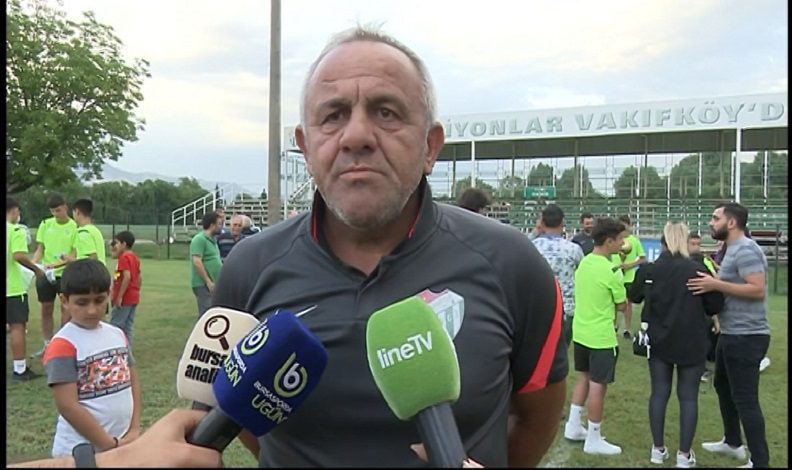 Bursaspor, Hakan Cenkçiler’le yollarını ayırdı