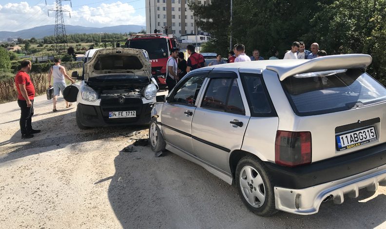 Bilecik’te trafik kazası: 3 yaralı