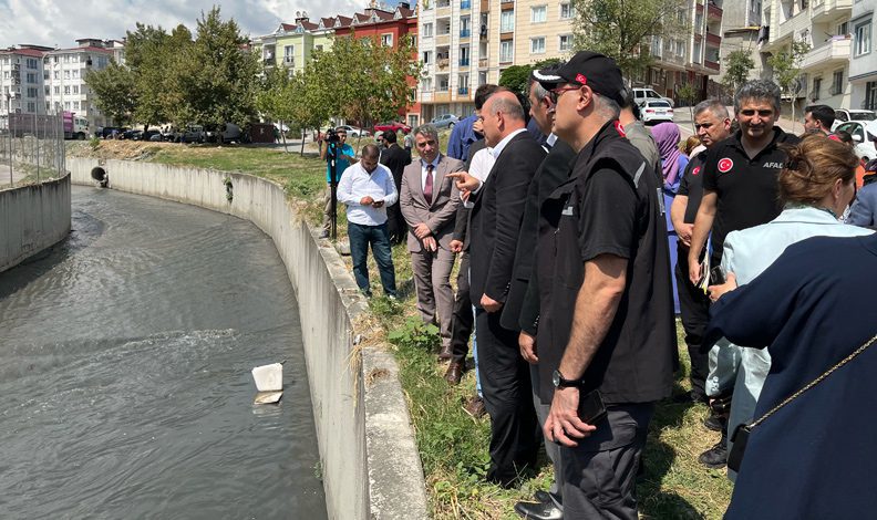 Bakan Soylu Esenyurt’ta sel bölgesini ziyaret etti