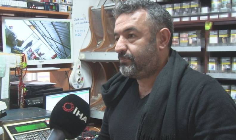 Sele kapılan çocuğu esnaf kurtardı