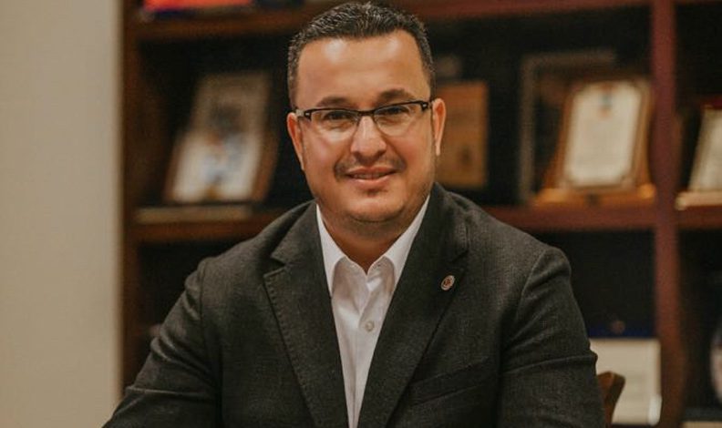 Başkan Kanar İşitme Engelliler Gününü unutmadı