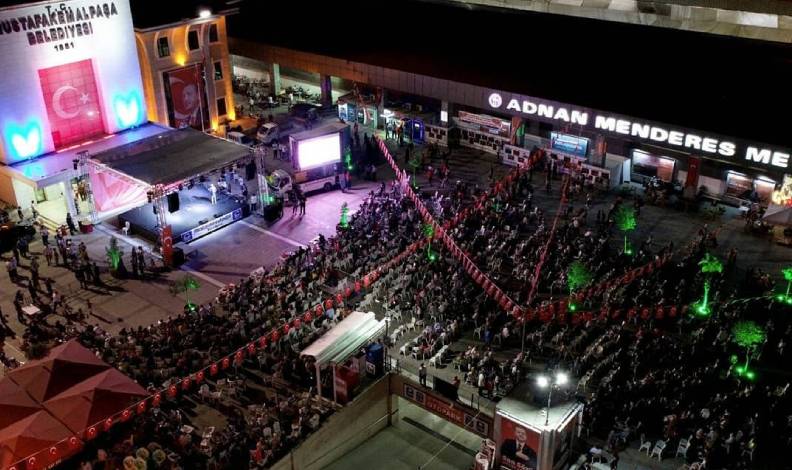 Mustafakemalpaşa 15 Temmuz’a hazır