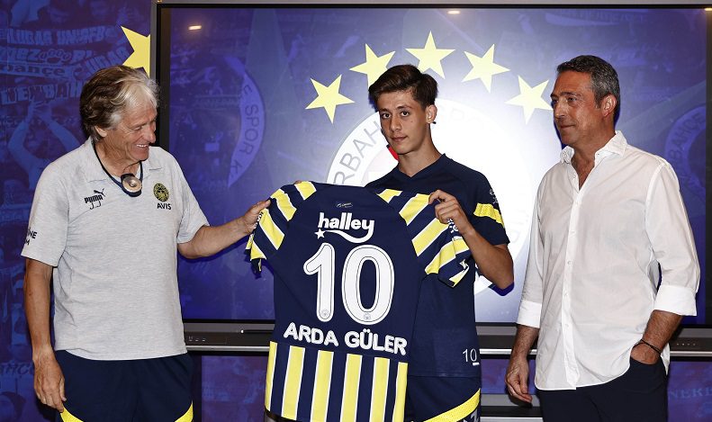 Fenerbahçe’nin yeni 10 numarası Arda Güler