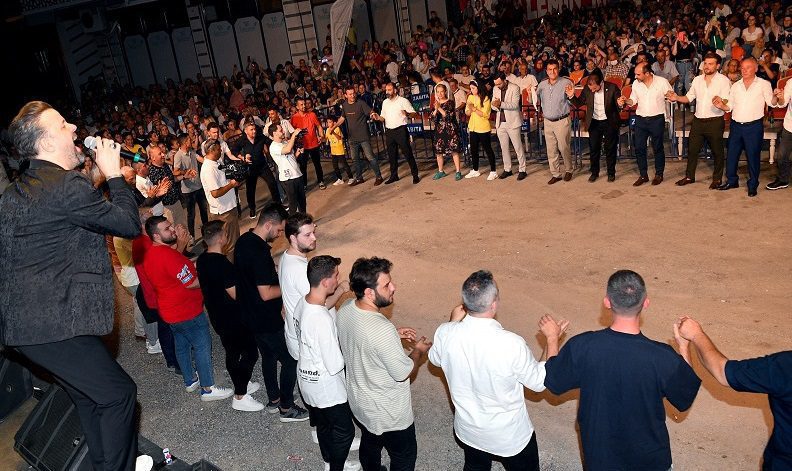 Gülbahçe’de Rumeli ezgileri yankılandı