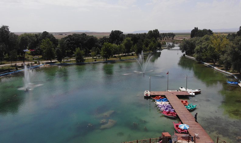 Hafta sonu binlerce turisti ağırlıyor