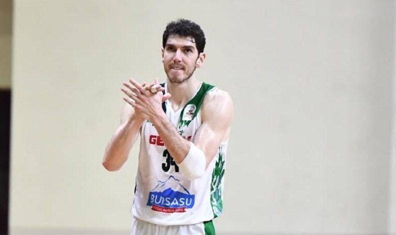 Akran Gemlik Basketbol, kaptan Gökhan Şirin ile 1 yıllığına tekrar anlaştı