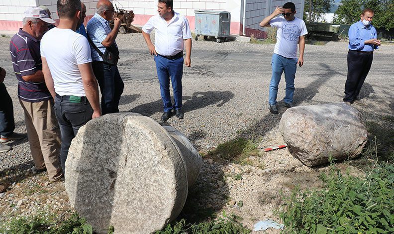 Tarihi kayıp sütunlar villada bulundu