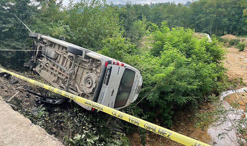 Ordu’da yolcu minibüsü köprüden uçtu: 8 yaralı