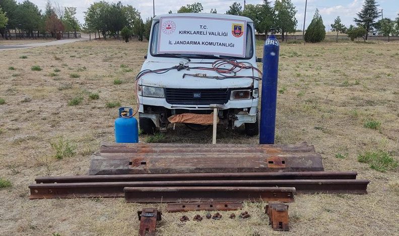 Kırklareli’nde tren rayları çalındı