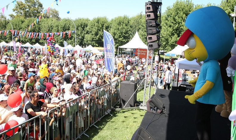 Bursa’da çocuklar okul için moral depoladı