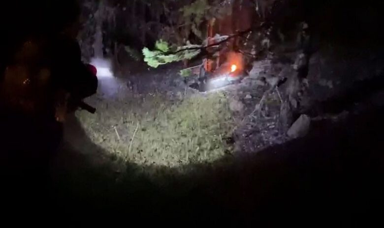 Ormanda lastik yakan 2 kişi yakalandı