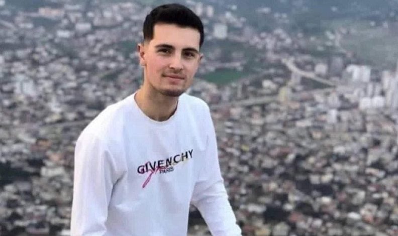 Kuzeni tarafından bıçaklanarak öldürüldü